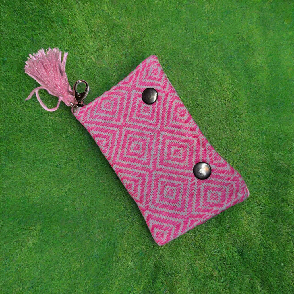 Puppy Love Bag Holder